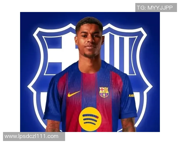 以足球明星号码十二为线索探索他们背后的荣耀与坚持之路