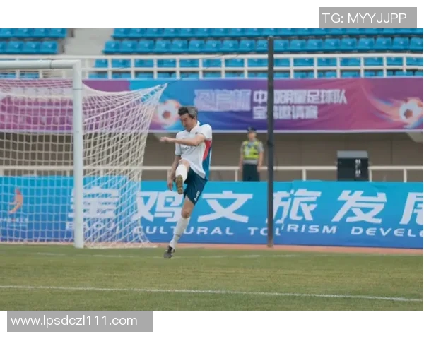 足球星摆件直播:探索足球文化魅力与精美工艺的完美结合 足球星摆件直播:探索足球文化魅力与精美工艺的完美结合