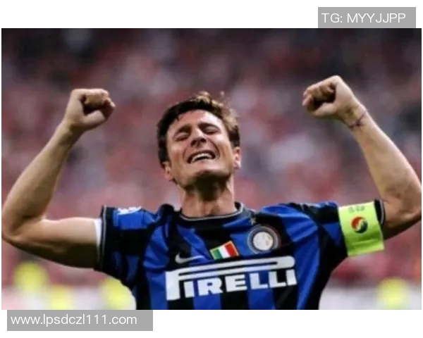 传奇球员回顾：那些改变足球历史的伟大人物与瞬间